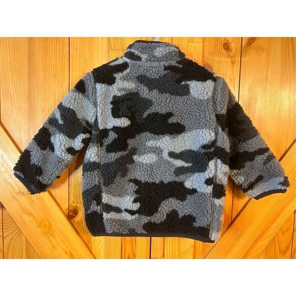 The Children’s Place zip up fleece black/gray camo NWT size 12 -18 months (4416) - Picture 3 of 5